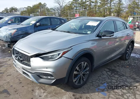 2018 Infiniti Qx30 Essential z USA, uszkodzony, nr VIN SJKCH5CR2JA005626
